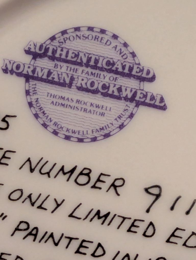 LIKE NEW vintage Norman Rockwell Christmas Plate 1985 - photo 5