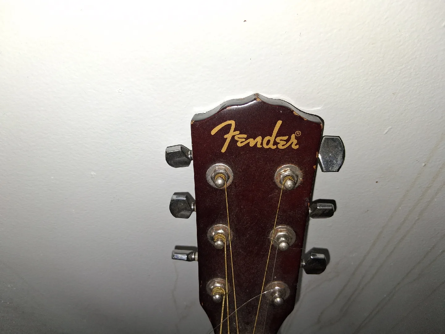 Fender, Yamaha, Rogue Acoustic Guitars image indicator(3)