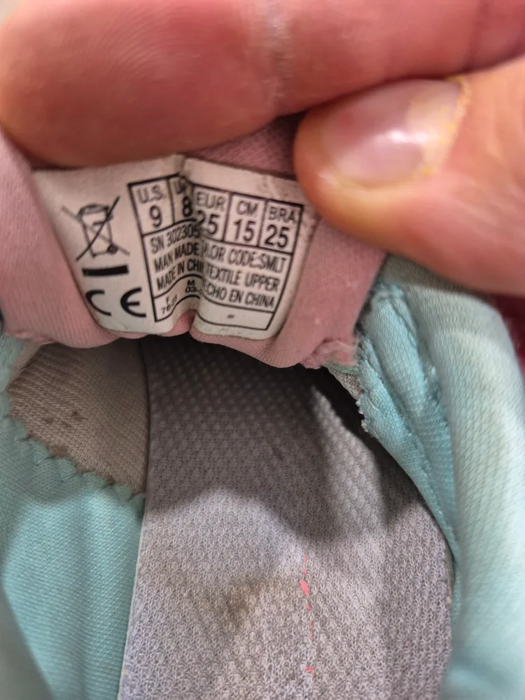 Girls' Shoes - Size 9 image indicator(4)