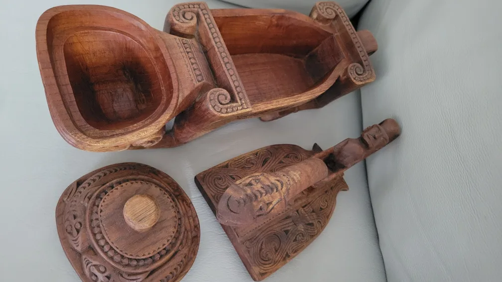 Hand Carved Wooden Box image indicator(3)