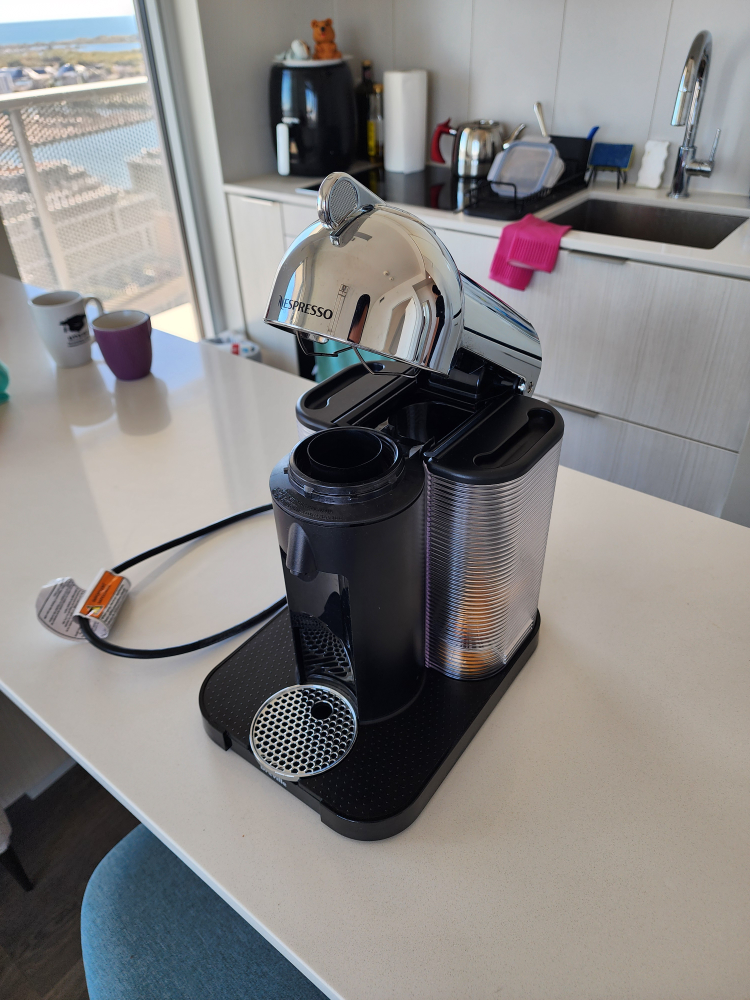 Nespresso Vertuo Next Coffee Machine by Breville - photo 3