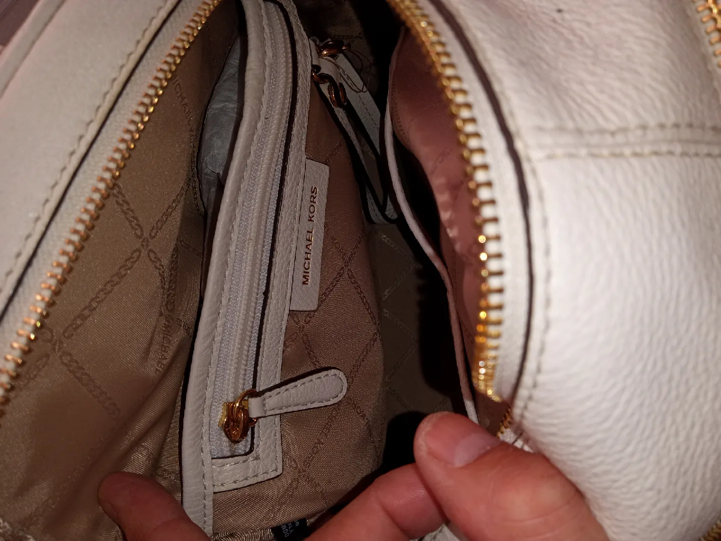 Brand New "Michael Kors White Leather Backpack image indicator(5)