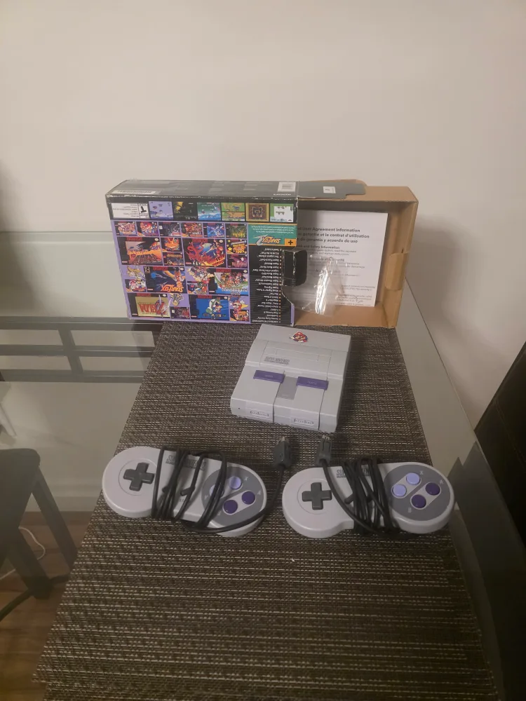 Super Nintendo Classic Edition w/ Box image indicator(4)
