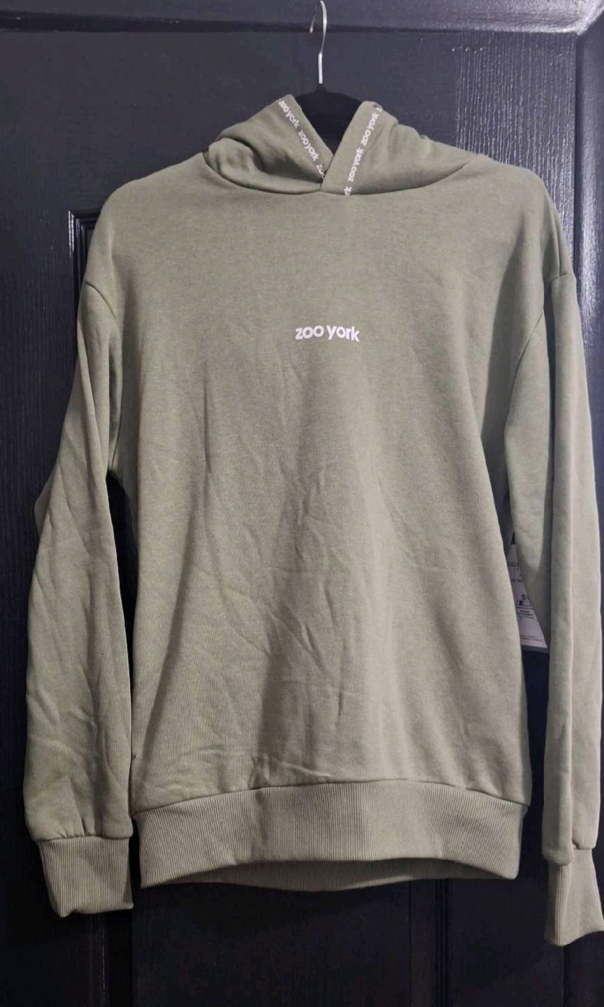 Zoo York Olive Green Hoodie Youth Size Small 🥕