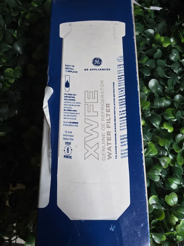 GE XWFE Refrigerator Water Filter - New image indicator(4)