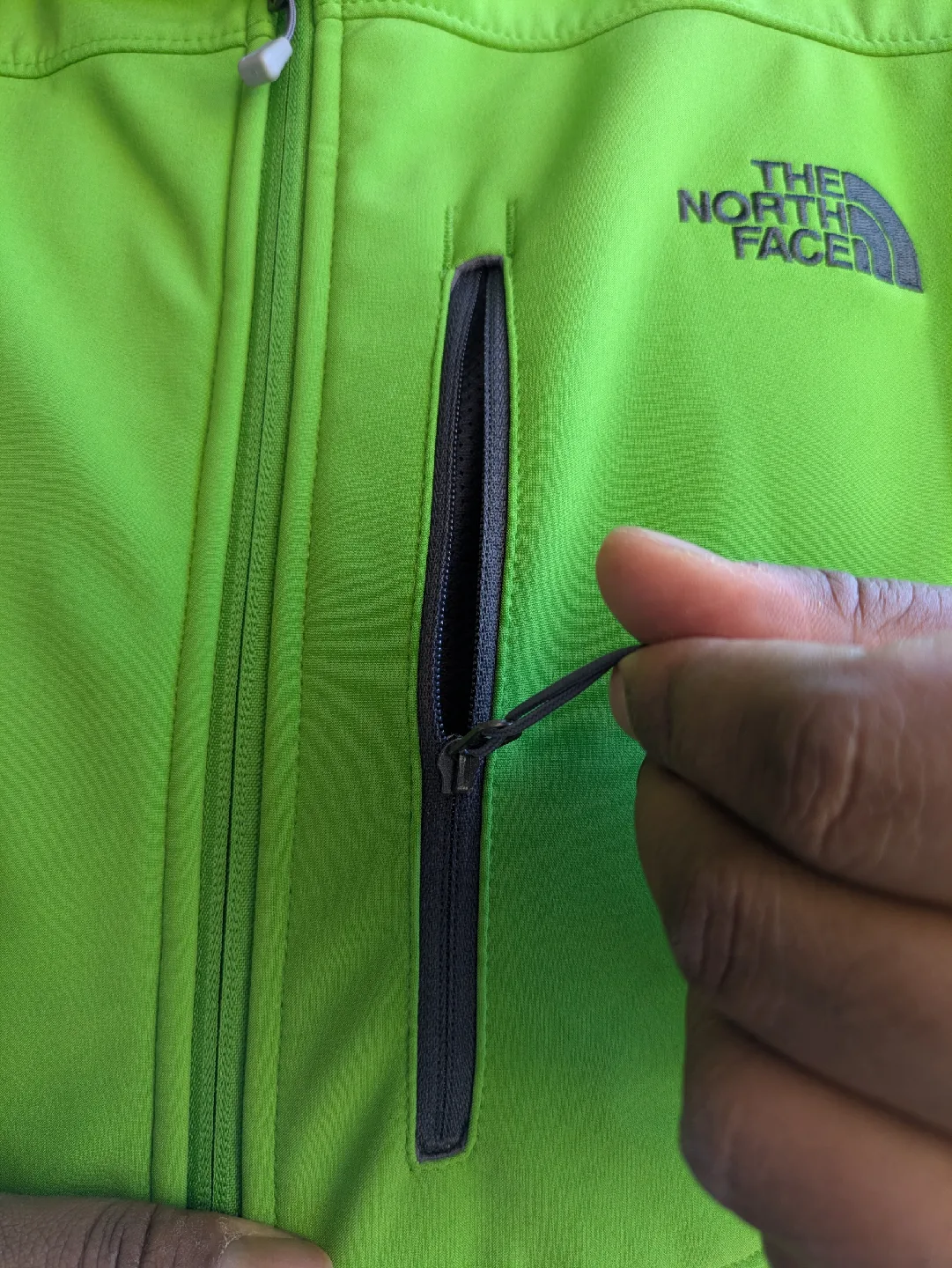 The North Face Green Softshell Jacket - XL image indicator(8)