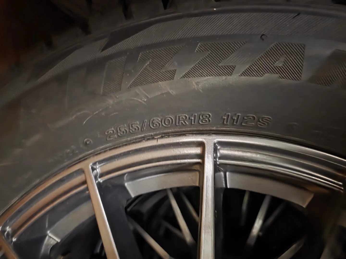 Bridgestone Blizzak DM-V2 Winter Tire image indicator(6)