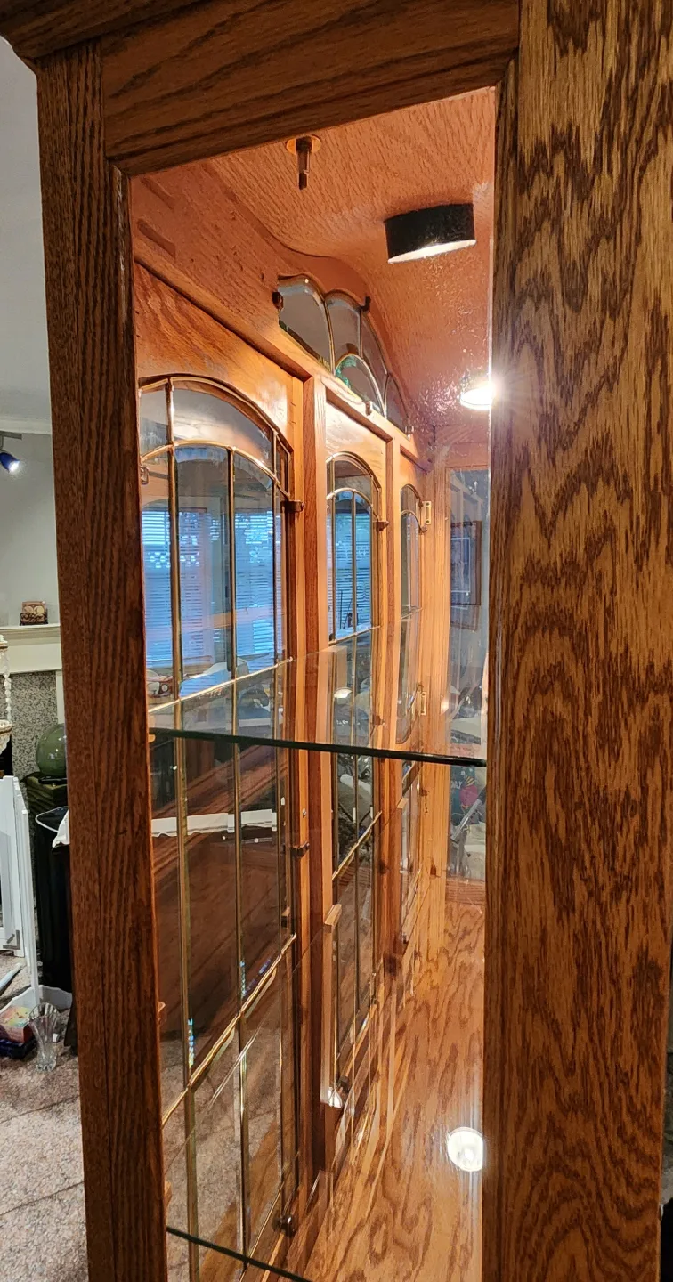 Solid Oak Hutch & Buffet – Lighted Display image indicator(8)