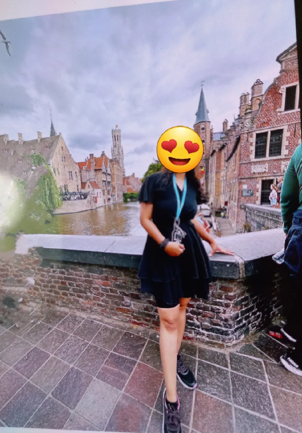 women dress image indicator(2)