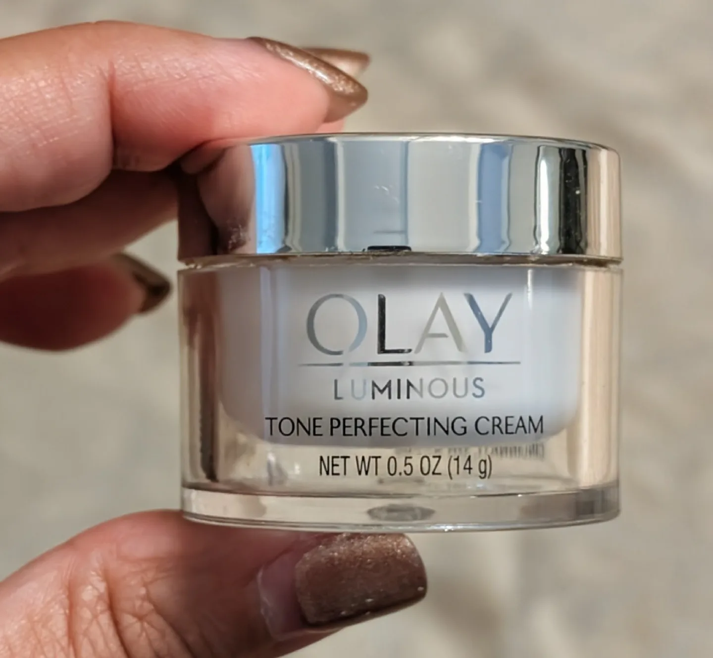 Beauty Travel Bundle: Dior J'adore, Olay, & Juicy Couture image indicator(2)