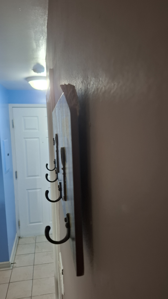 Rustic HOME Key Holder - photo 2