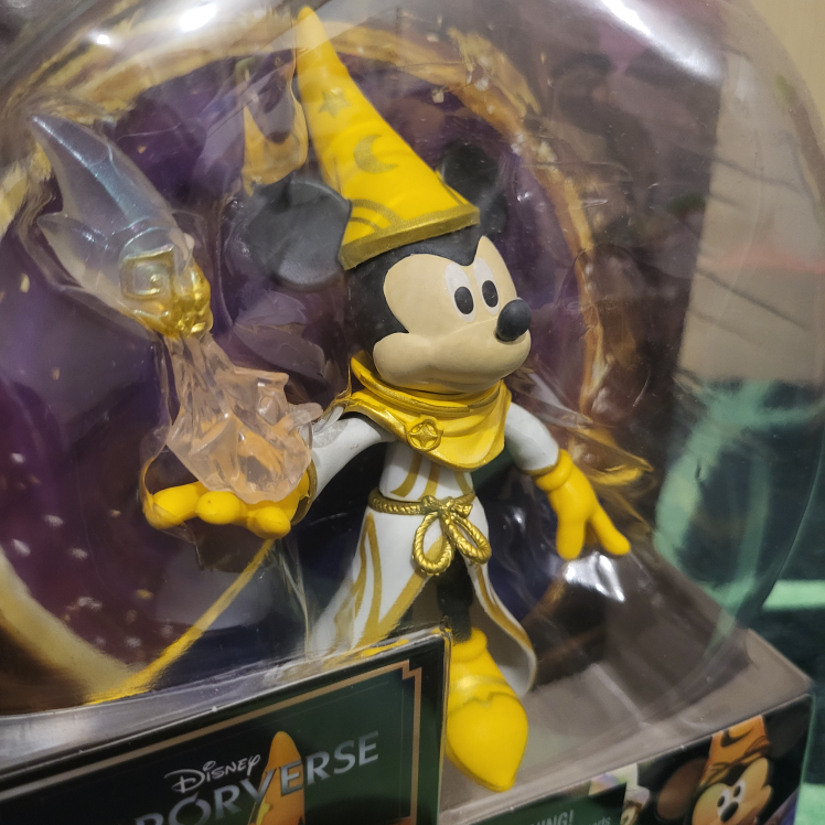 Disney Mirrorverse Mickey Action Figure, McFarlane Toys - photo 3