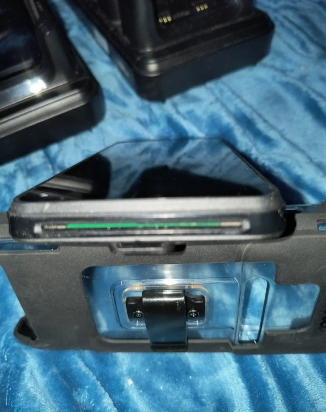 Axium EX8000 Mobile Payment Terminal image indicator(3)