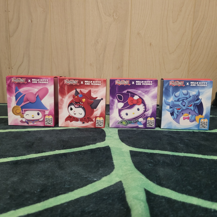 Yu-Gi-Oh! x Hello Kitty and Friends McDonald's toy - photo 2