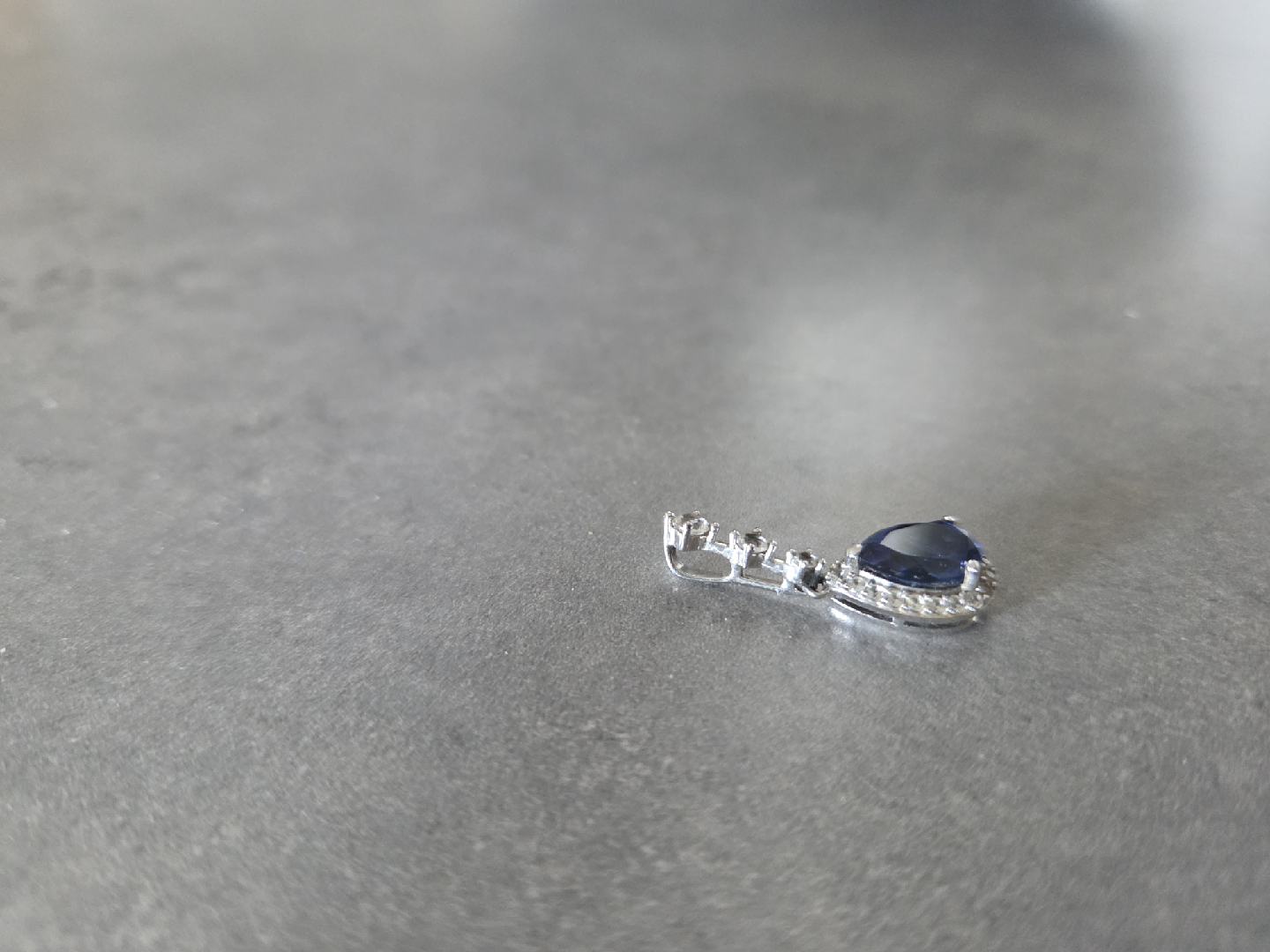 10K White Gold Blue Sapphire and Diamond Pendant - photo 3