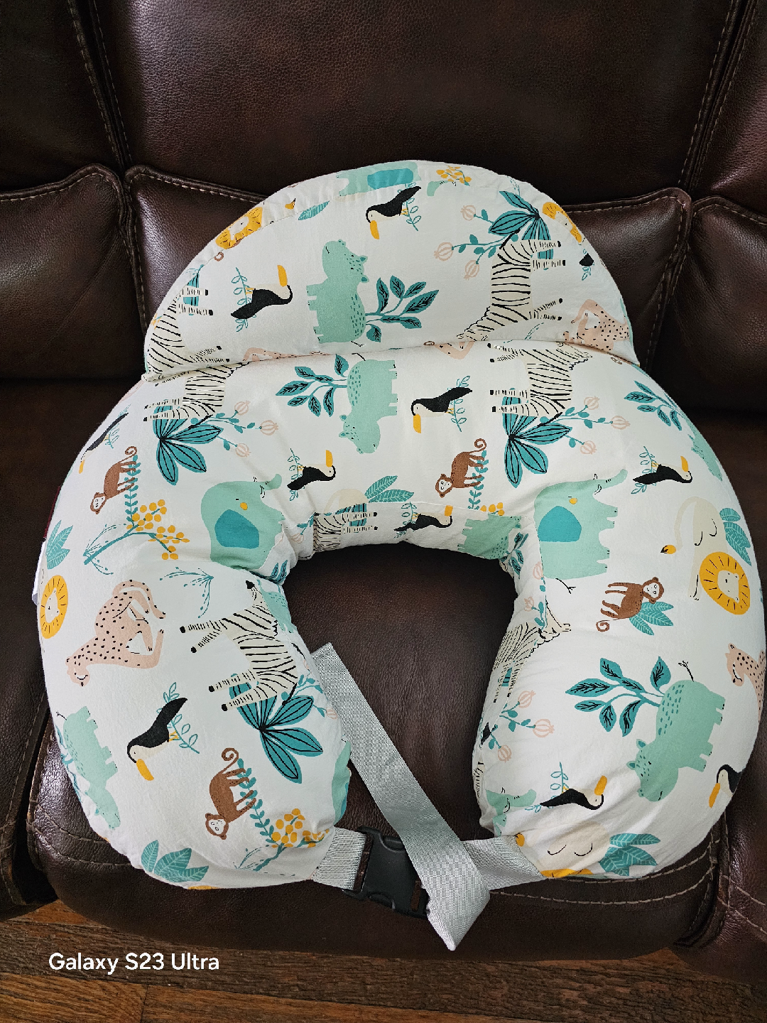 🥕Boppy Pillow Momcozy Animal Print