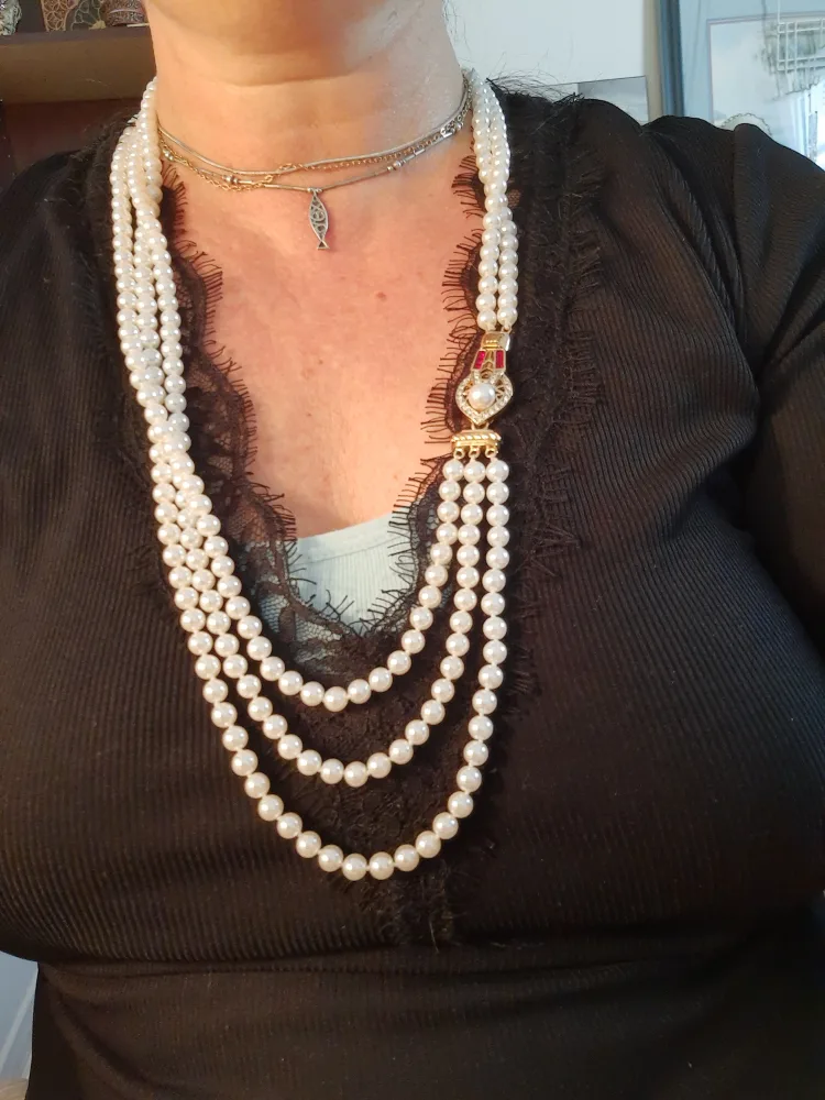 Elegant Pearl Necklace, Multi-Strand image indicator(3)
