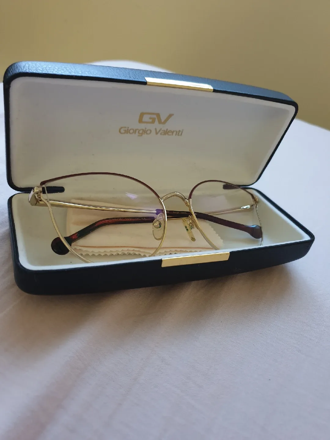 👓DESIGHNER GLASSES🕶 image indicator(3)