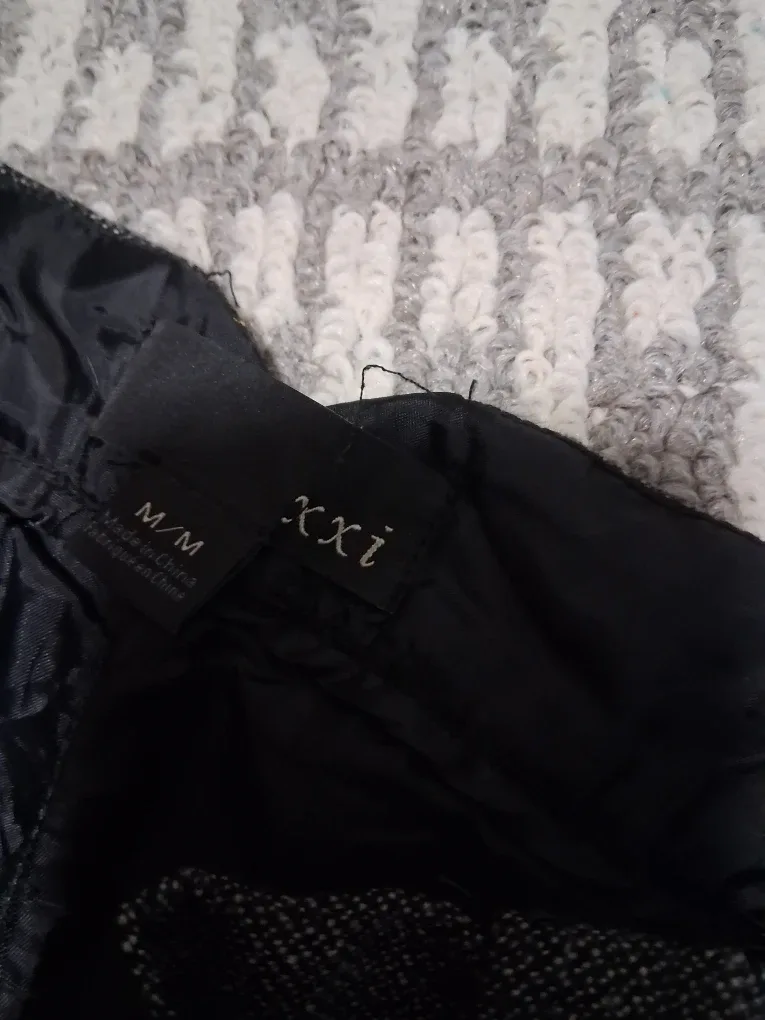 Small or medium Bebe long sleeve top. Medium shorts image indicator(4)