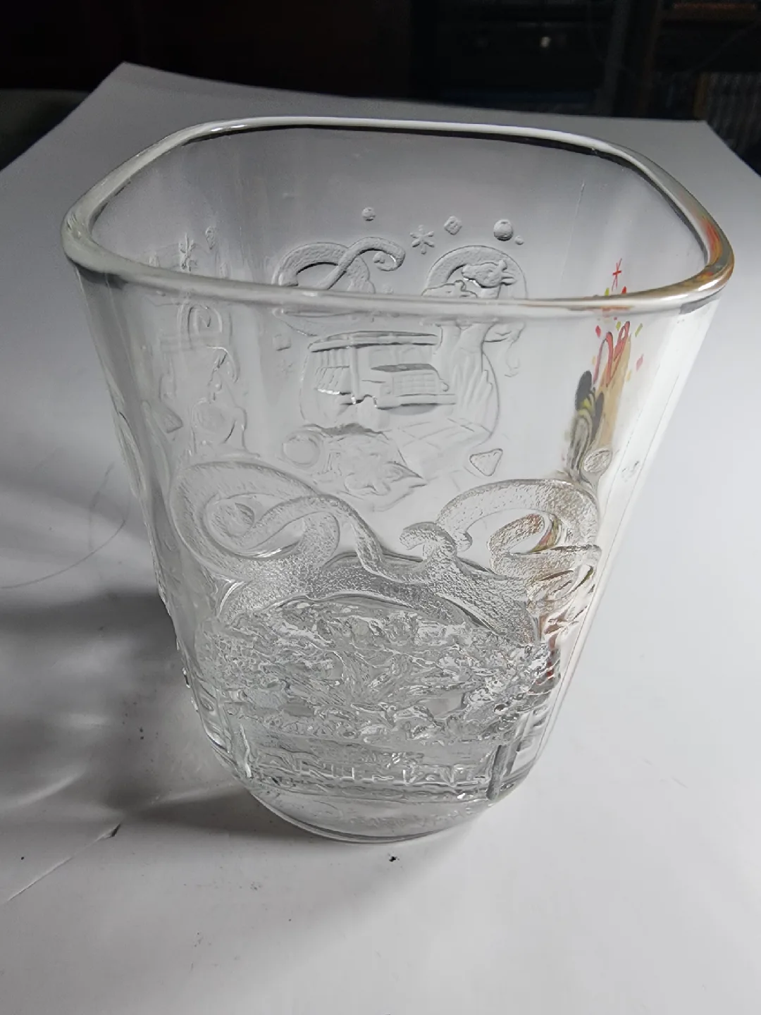 Disney Mickey Mouse 2000 Celebration Glass image indicator(5)