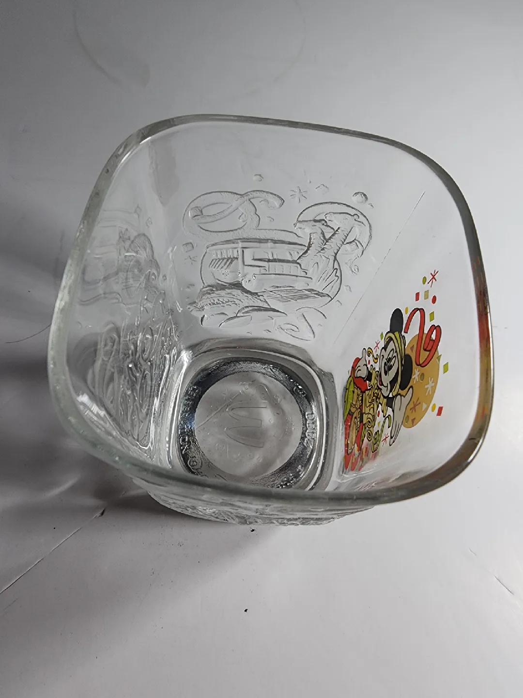 Disney Mickey Mouse 2000 Celebration Glass image indicator(6)