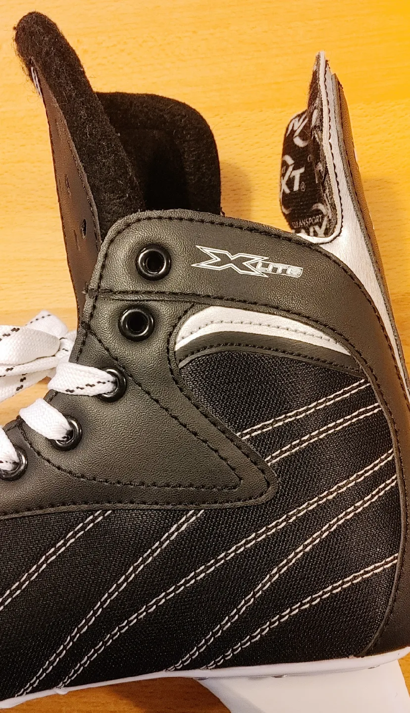 Mens Hockey Skates image indicator(10)