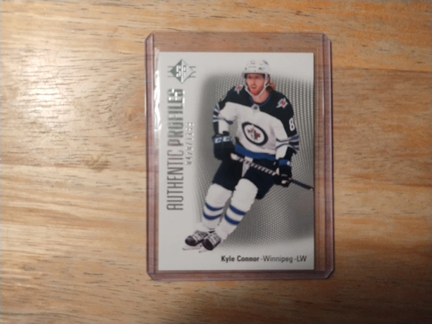 Winnipeg Jets Hockey Trading Cards image indicator(4)
