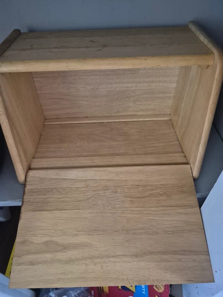 Wooden Bread Box image indicator(2)