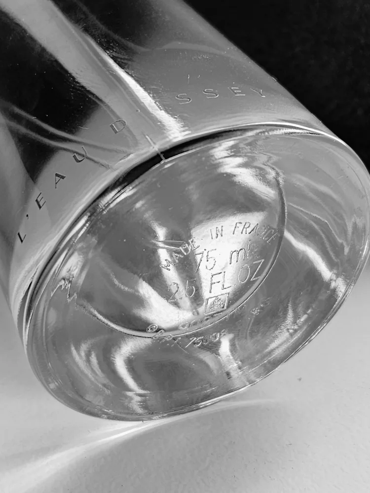 Perfumes (3 different scents) image indicator(7)