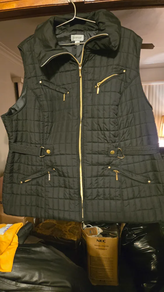Avenue Black Quilted Vest