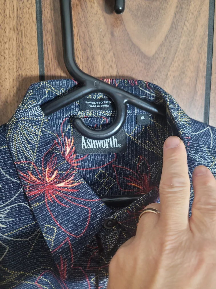 Ashworth XL Floral Button-Down Shirt image indicator(4)