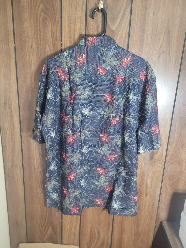 Ashworth XL Floral Button-Down Shirt image indicator(5)