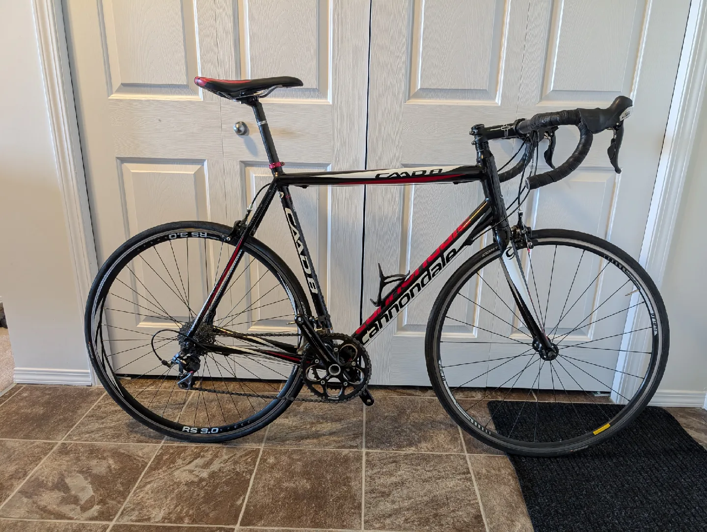 Cannondale CAAD8 Road Bike - 58cm image indicator(2)