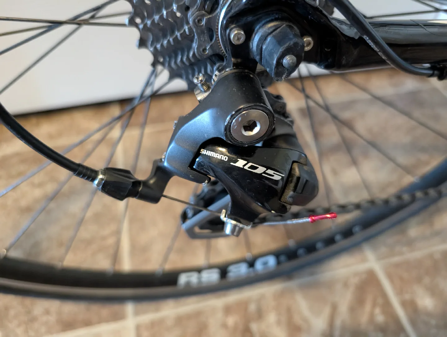 Cannondale CAAD8 Road Bike - 58cm image indicator(5)