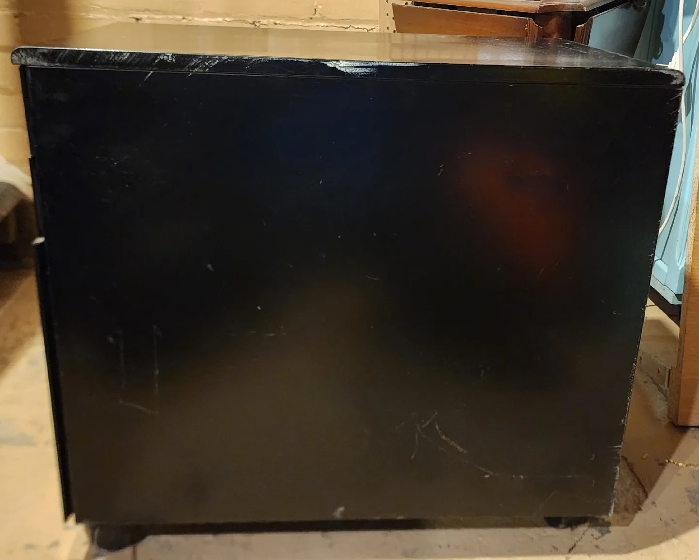 Black Metal 3-Drawer Filing Cabinet - no key image indicator(7)