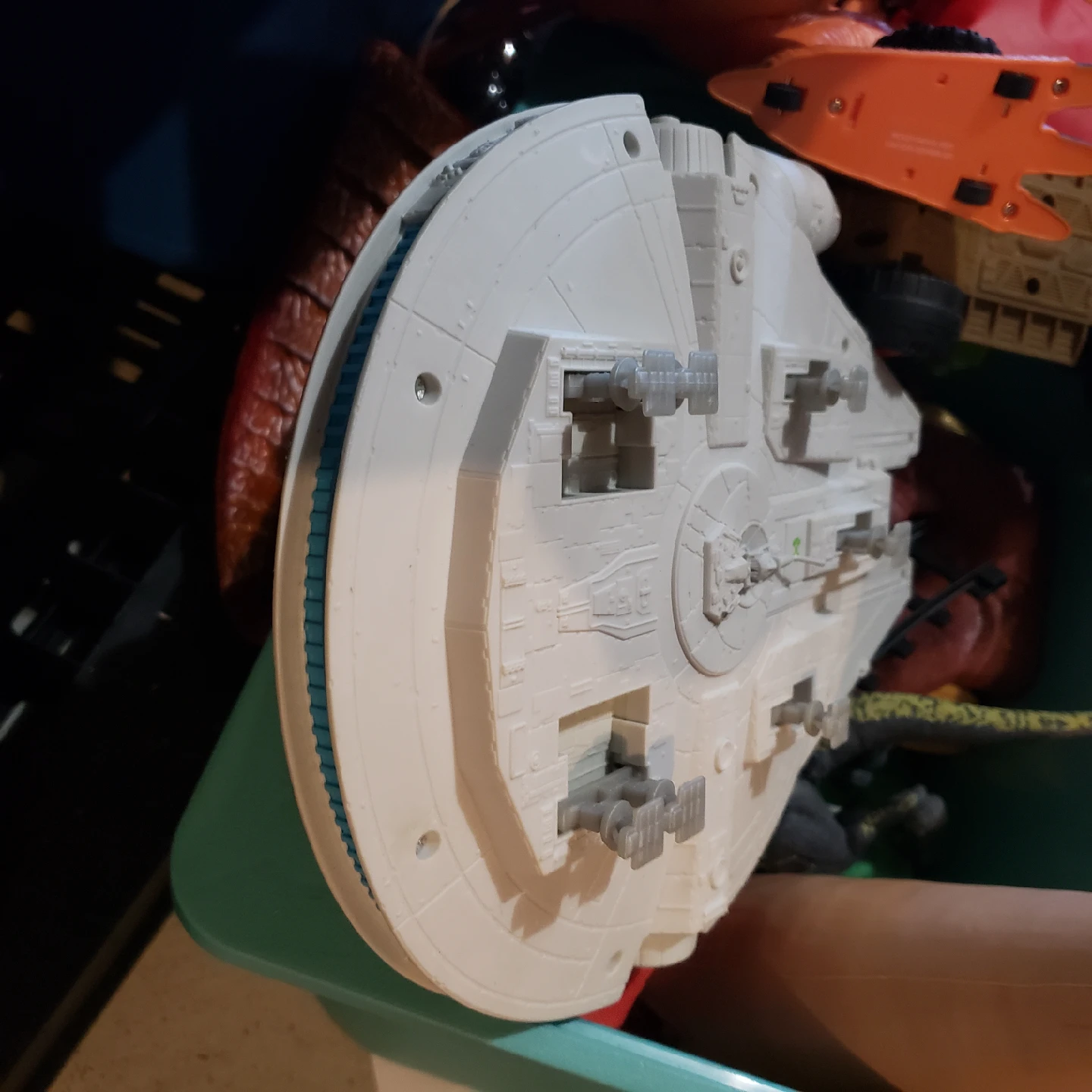 Star Wars Millennium Falcon Toy - photo 2