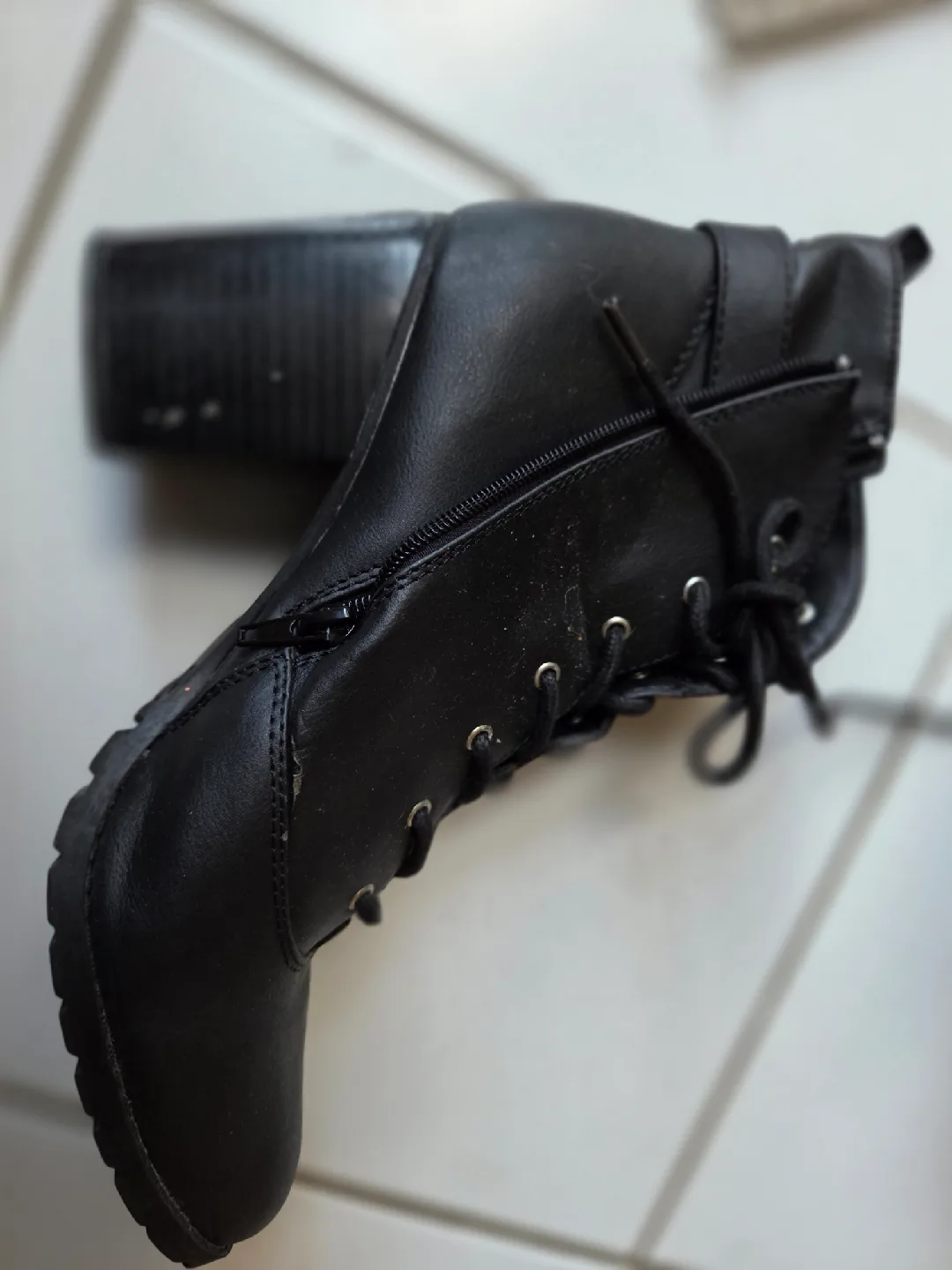 Ladies boots image indicator(7)