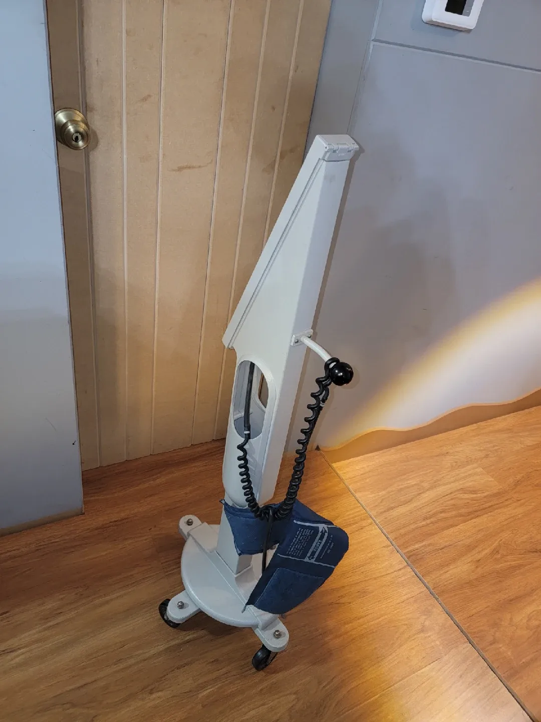 Baumanometer Standby Sphygmomanometer image indicator(2)