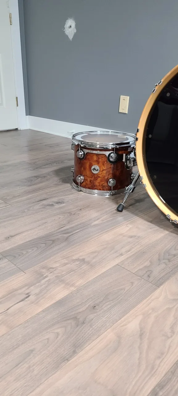 DW Collector's Series Custom Drums image indicator(4)