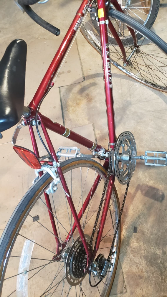 Schwinn World Sport Road Bike - Burgundy