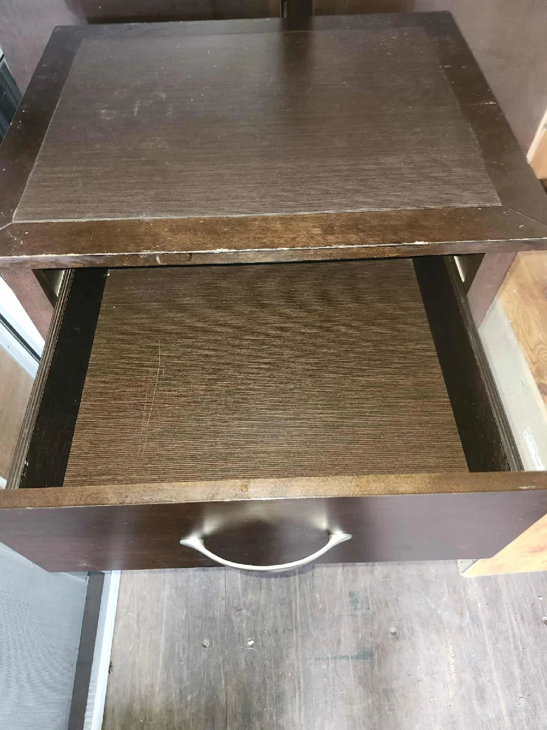 Brown Wood Nightstand with Drawer image indicator(3)