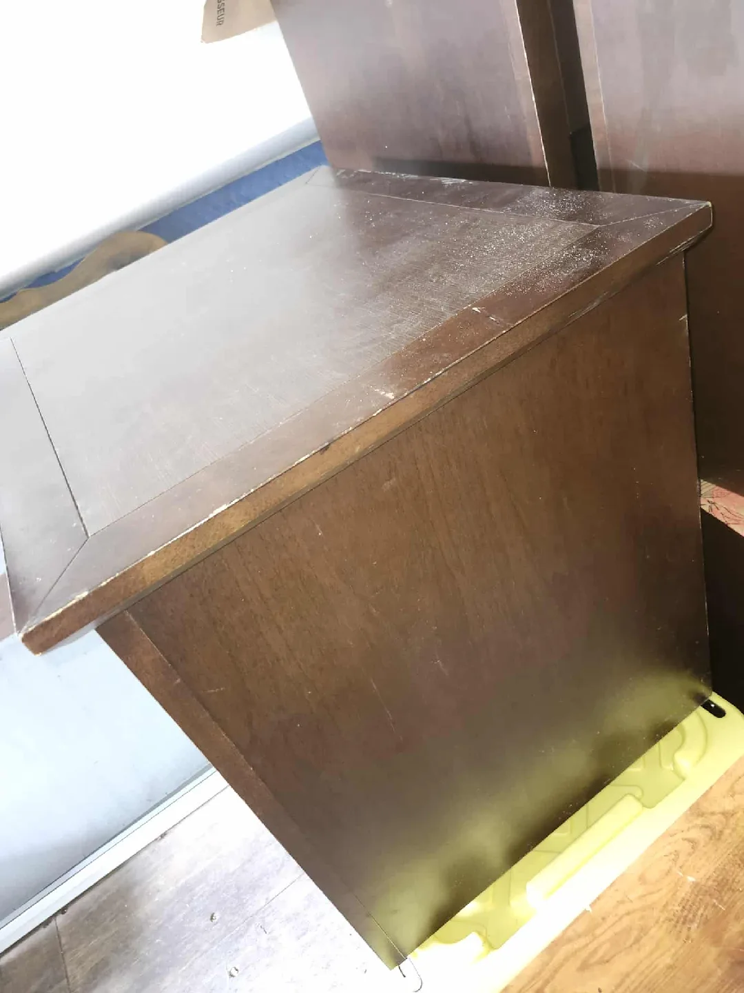 Brown Wood Nightstand with Drawer image indicator(5)