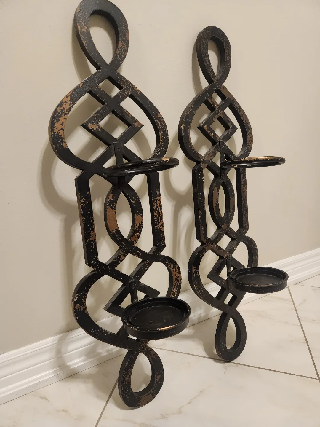 Antique Style Decor Lot - Willing to sell separately image indicator(4)