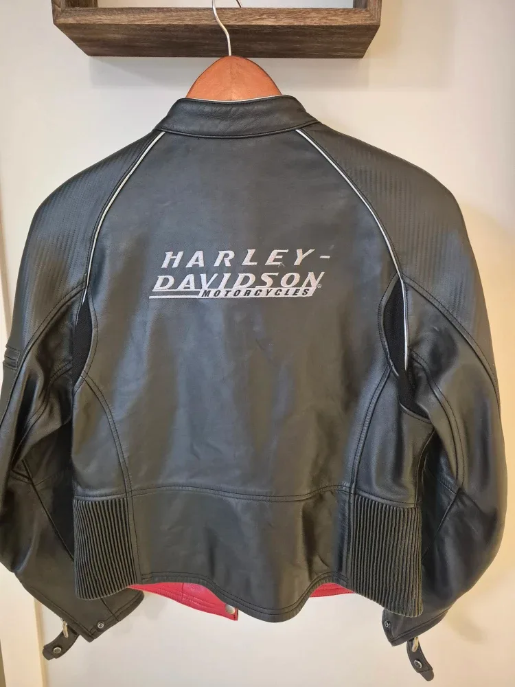 Womans Harley-Davidson Leather Motorcycle Jacket image indicator(2)