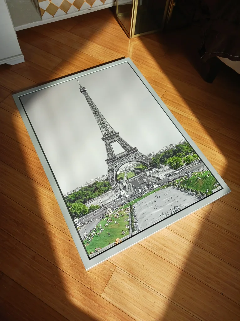Classic Eiffel Tower Paris Framed Print – Wall Décor image indicator(3)