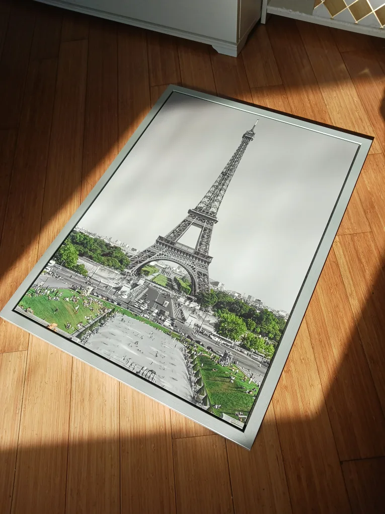 Classic Eiffel Tower Paris Framed Print – Wall Décor image indicator(8)