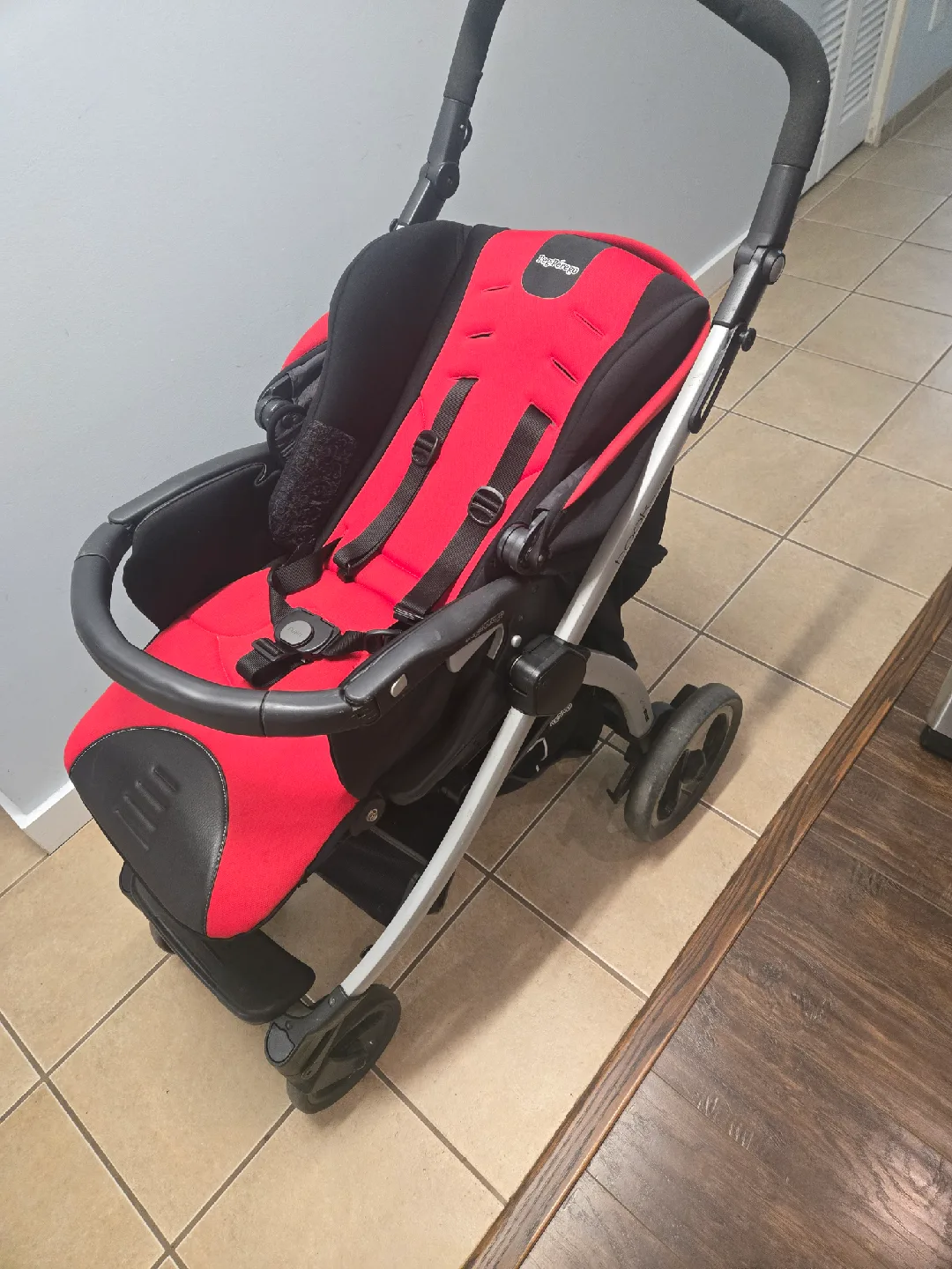 stroller with all accessories image indicator(3)