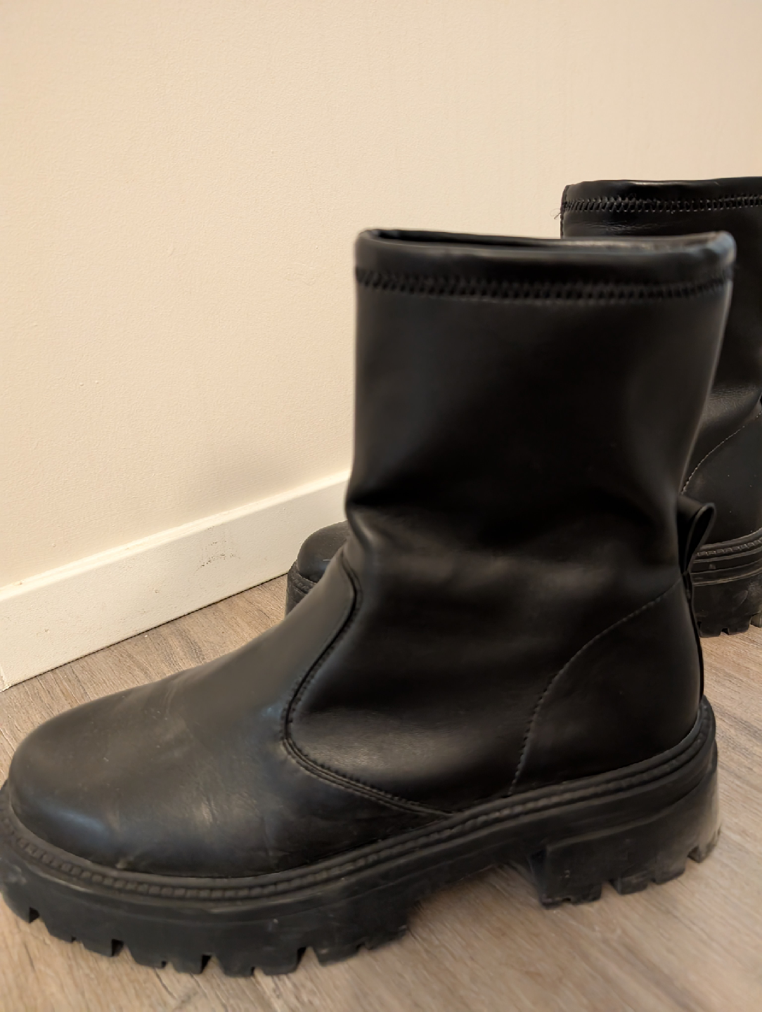 Black Leather Chunky Platform Boots, Size 10 - photo 3