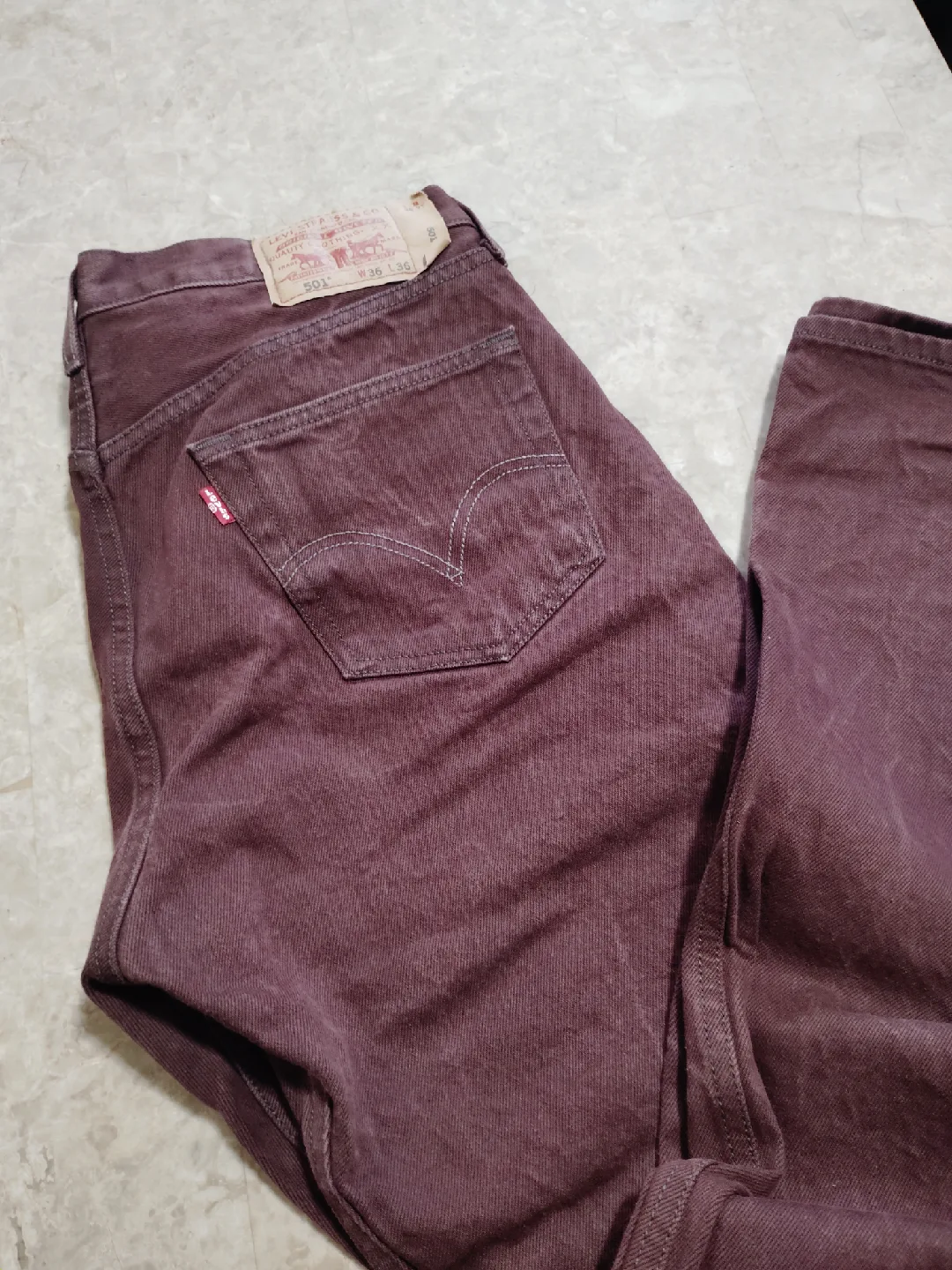 Levi Strauss & Co jeans image indicator(2)