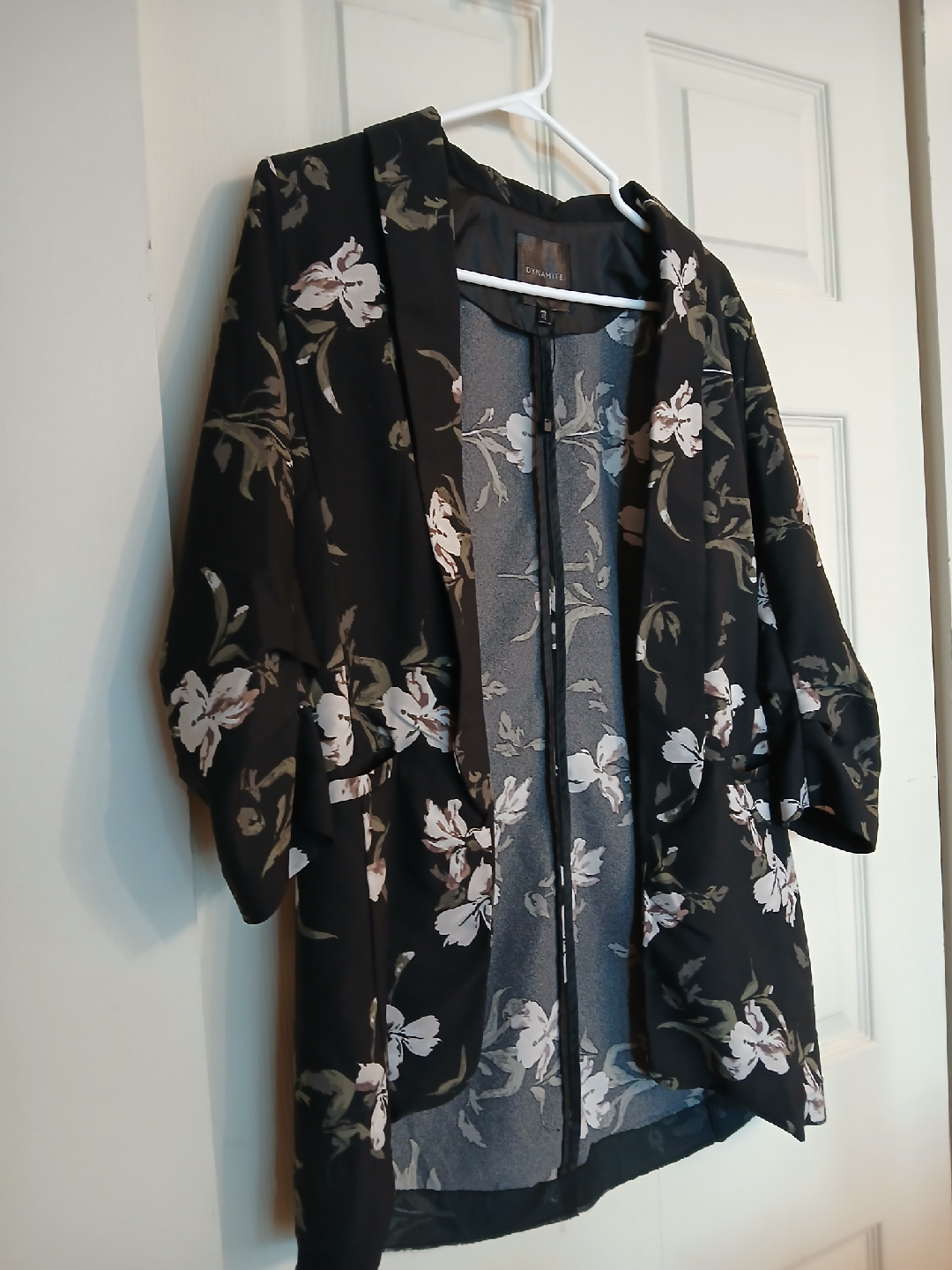 Dynamite floral black open blazer, size small (S) - photo 4